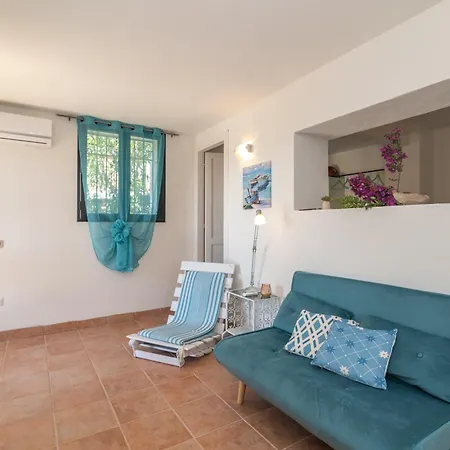 Вилла Vista Mare Cala Ginepro Punta Molara