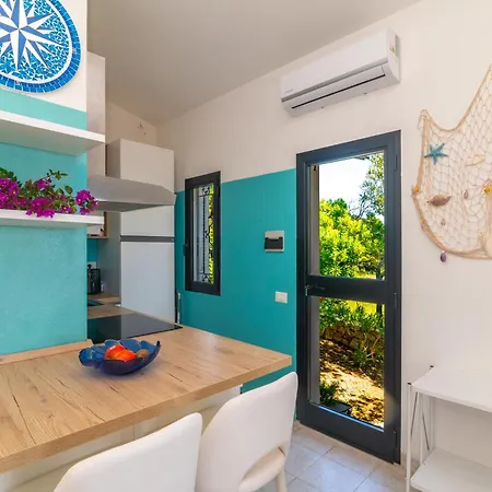 Vista Mare Cala Ginepro * Punta Molara