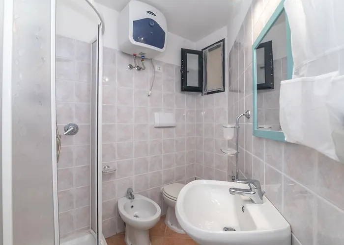 Vista Mare Cala Ginepro Villa *